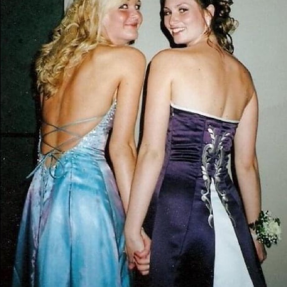 Teal-blue purple shimmer princess bedazzled Grad dress size 4 - Picture 2 of 16